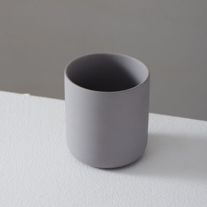 matte-ceramic-candle-jars-bulk-with-minimalist-design