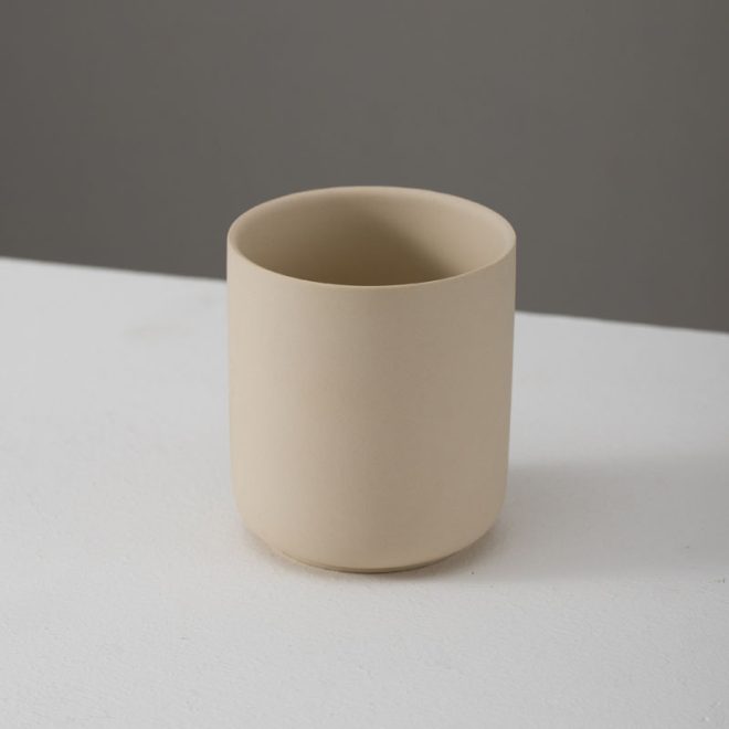 matte-ceramic-candle-jars-bulk-with-minimalist-design