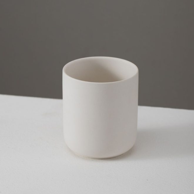 matte-ceramic-candle-jars-bulk-with-minimalist-design