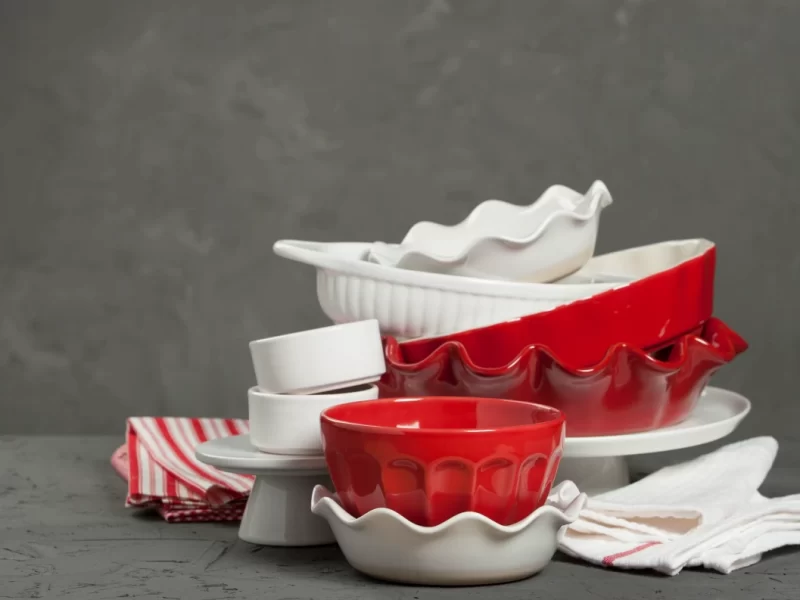 Is Ceramic Bakeware Safe-1