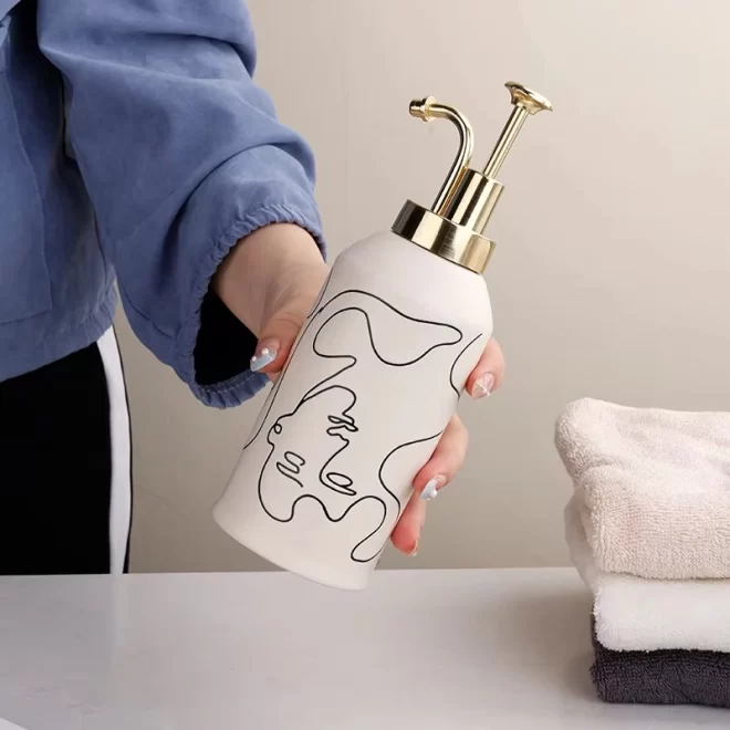 Modern Bathroom Accessories Wholesale with Face Pattern-6