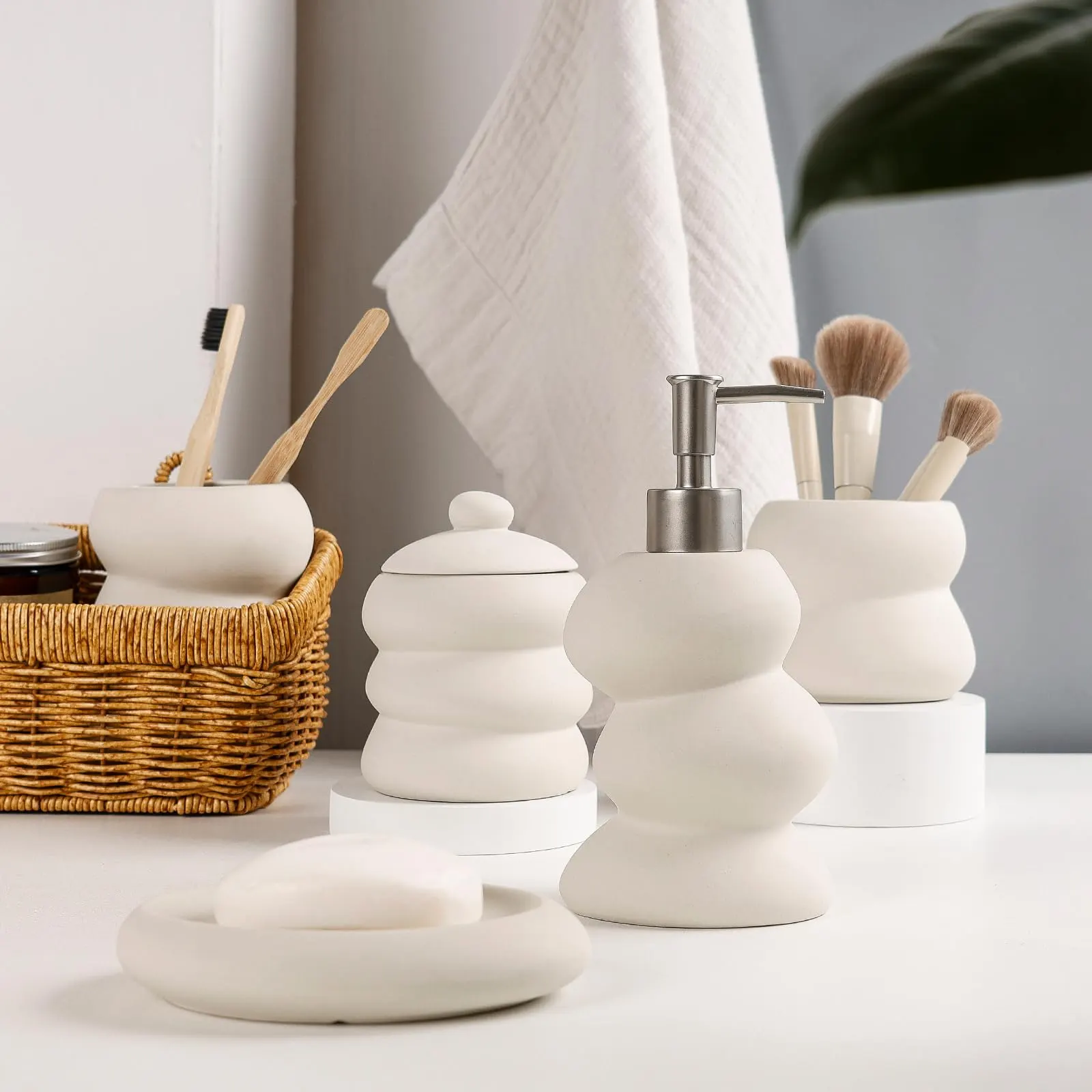 5-piece-wholesale-bath-accessories-sets-custom-bathroom-set-1