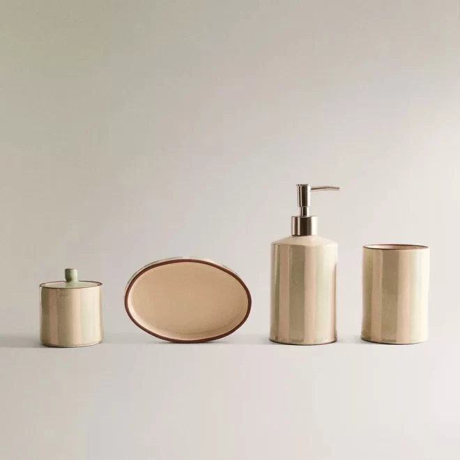 factory-wholesale-bath-accessory-sets-with-stripe-pattern-2