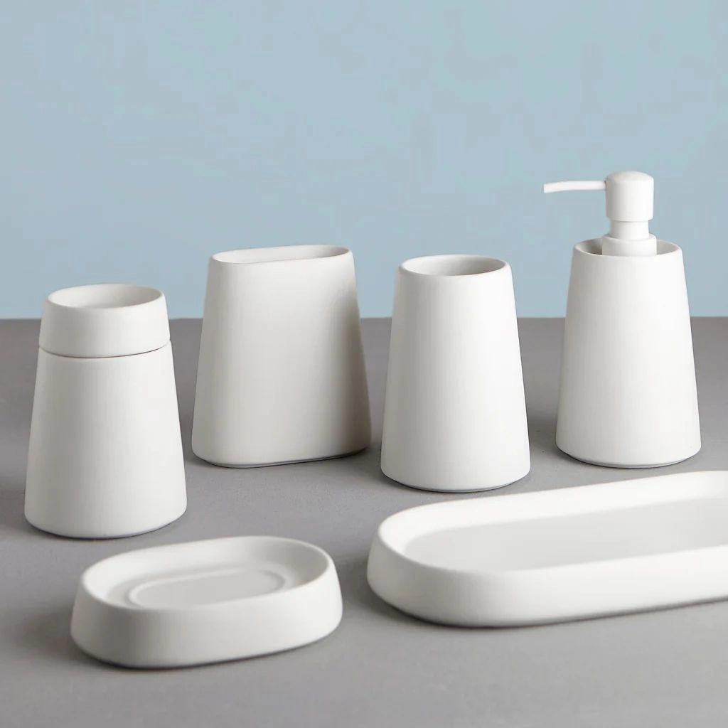 custom-bathroom-set-wholesale-white-ceramic-bath-set-bulk-1