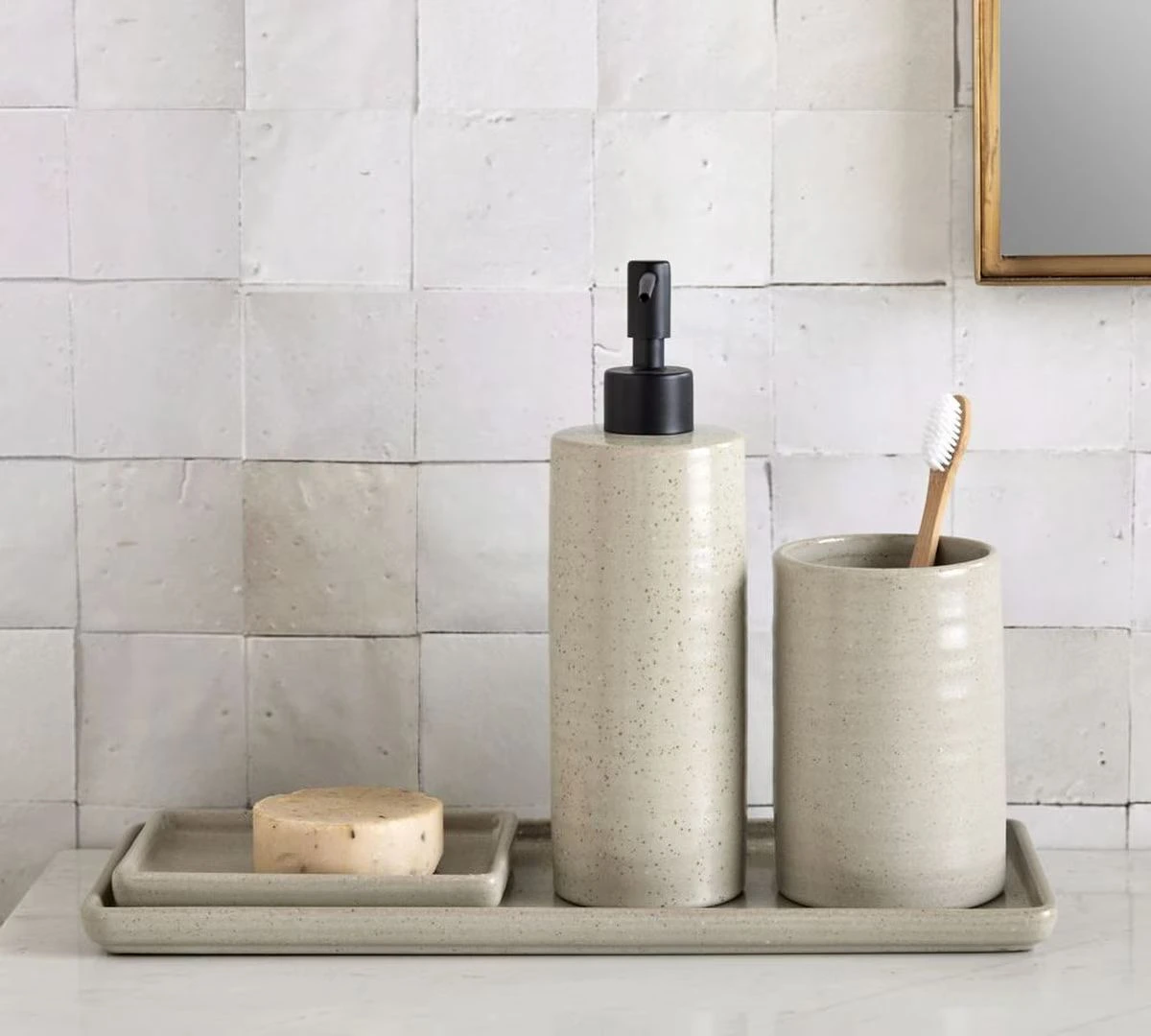 gray-bathroom-set-wholesale-hotel-bath-accessory-supply-1