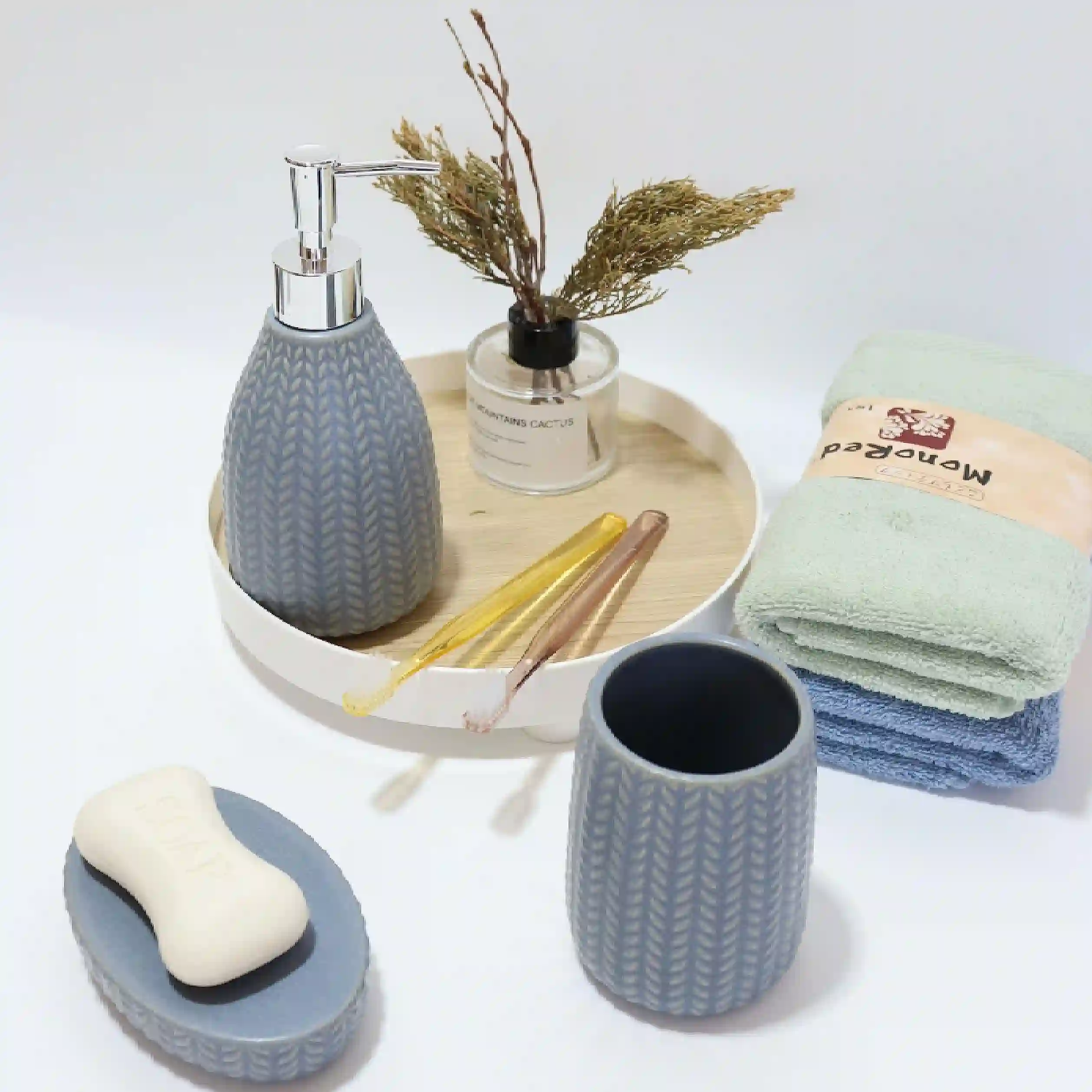 blue-bathroom-accessories-set-wholesale-2